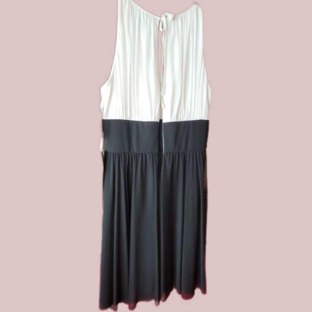 La Nouvelle Renaissance Black & Ivory Halter Dress Size 10 Beaded Waist NWT - Picture 3 of 5